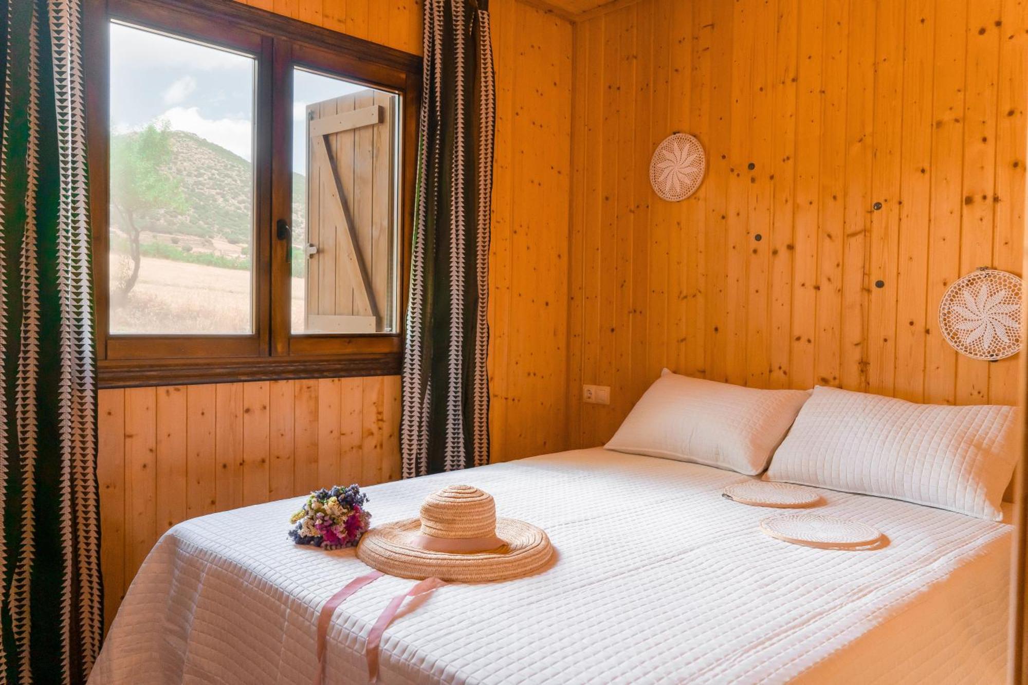 Aldea Los Odres - Cabañas de Madera de 1ª recién Reformadas con Piscina y BBQ Privada Moratalla  Camera foto