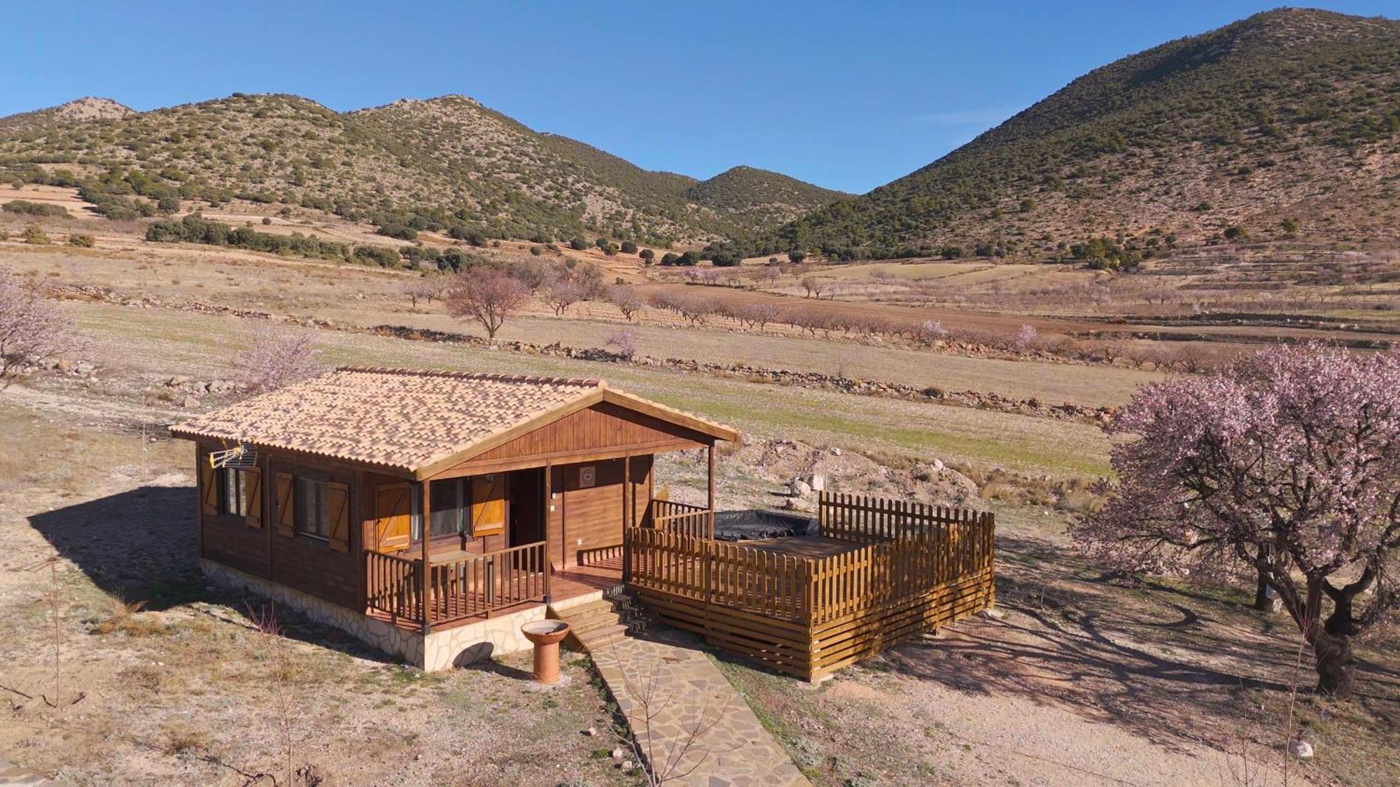 Aldea Los Odres - Cabañas de Madera de 1ª recién Reformadas con Piscina y BBQ Privada Moratalla  Esterno foto